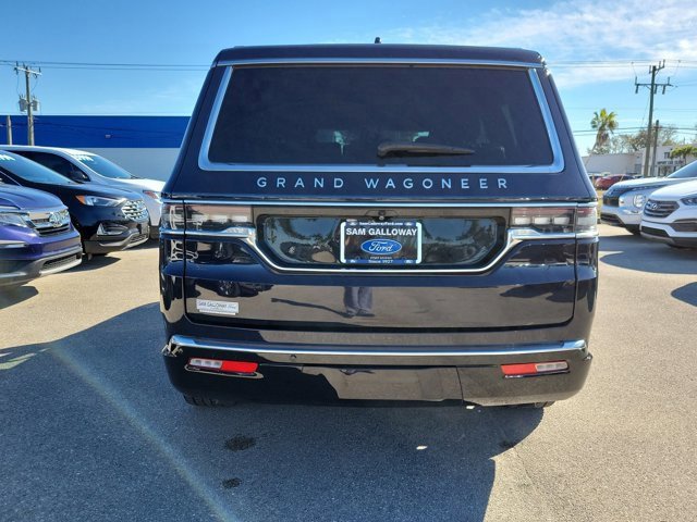 Used 2023 Jeep Grand Wagoneer Base w/ Flexible Seating Group image 3