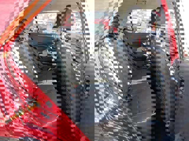 Used 2024 Hyundai Venue Limited image 19