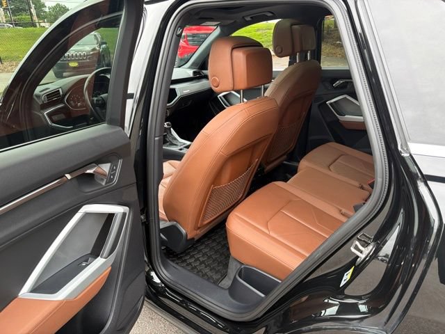 Used 2022 Audi Q3 2.0T Premium AWD/4WD image 19