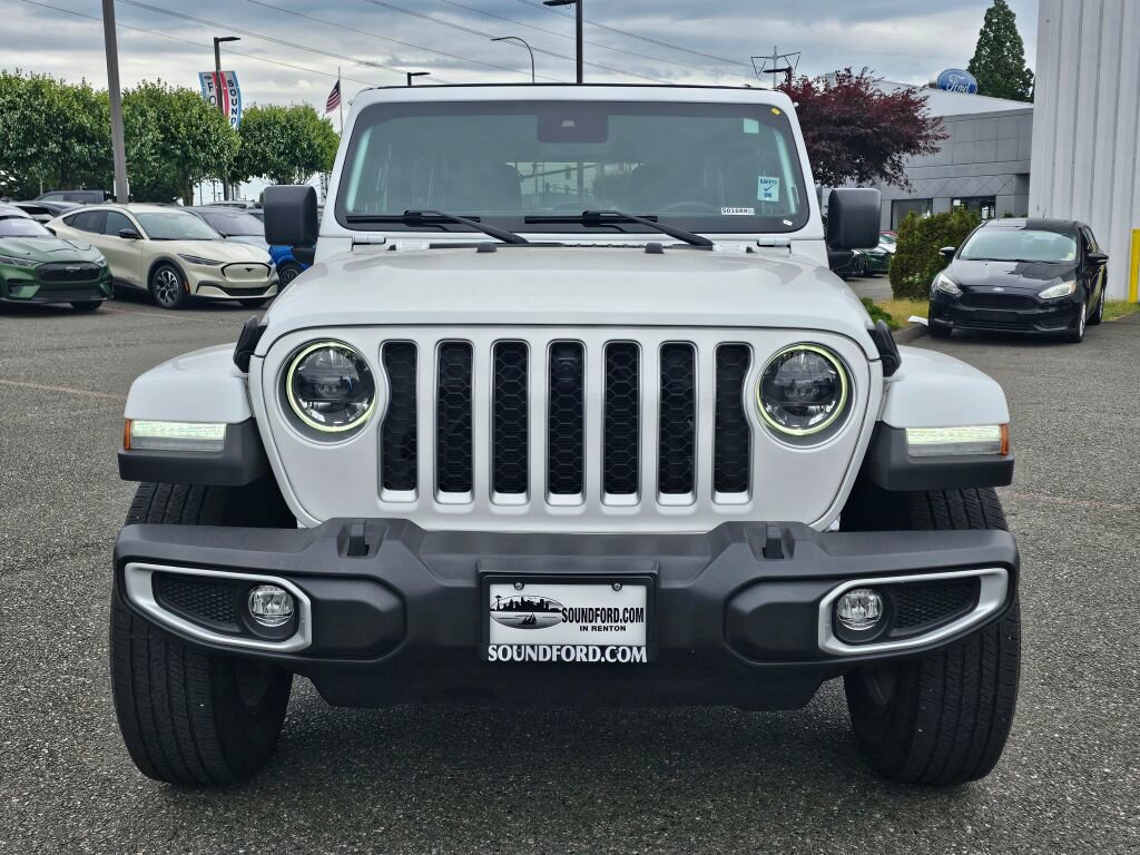 Used 2023 Jeep Wrangler Unlimited Sahara w/ LED Lighting Group AWD/4WD image 8
