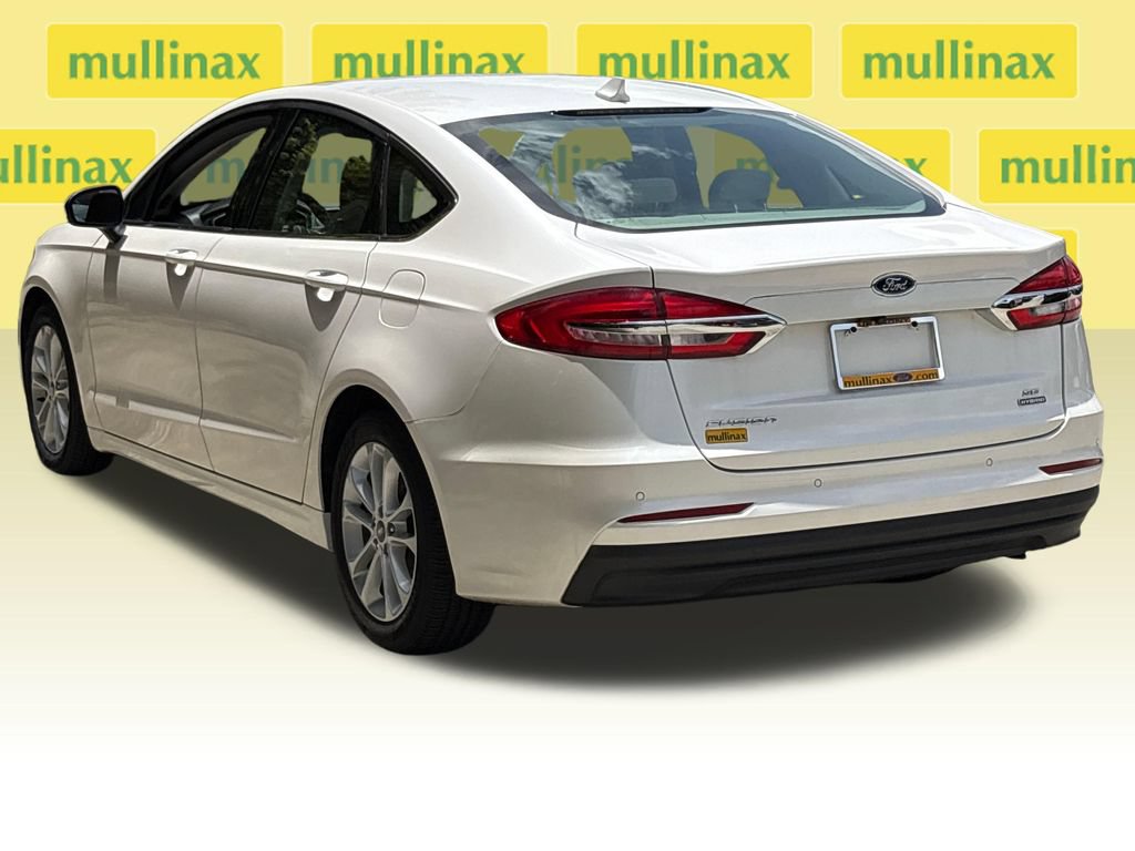 Certified 2020 Ford Fusion SE FWD image 9