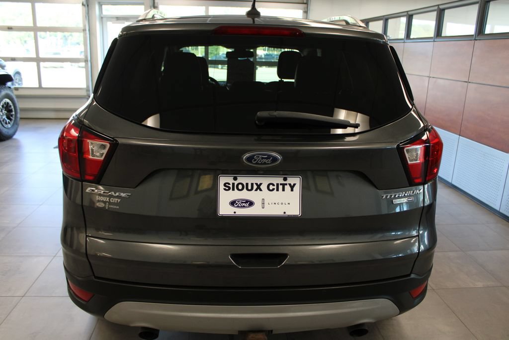 Certified 2019 Ford Escape Titanium w/ U9j03 - Titanium Tow Package AWD/4WD image 4