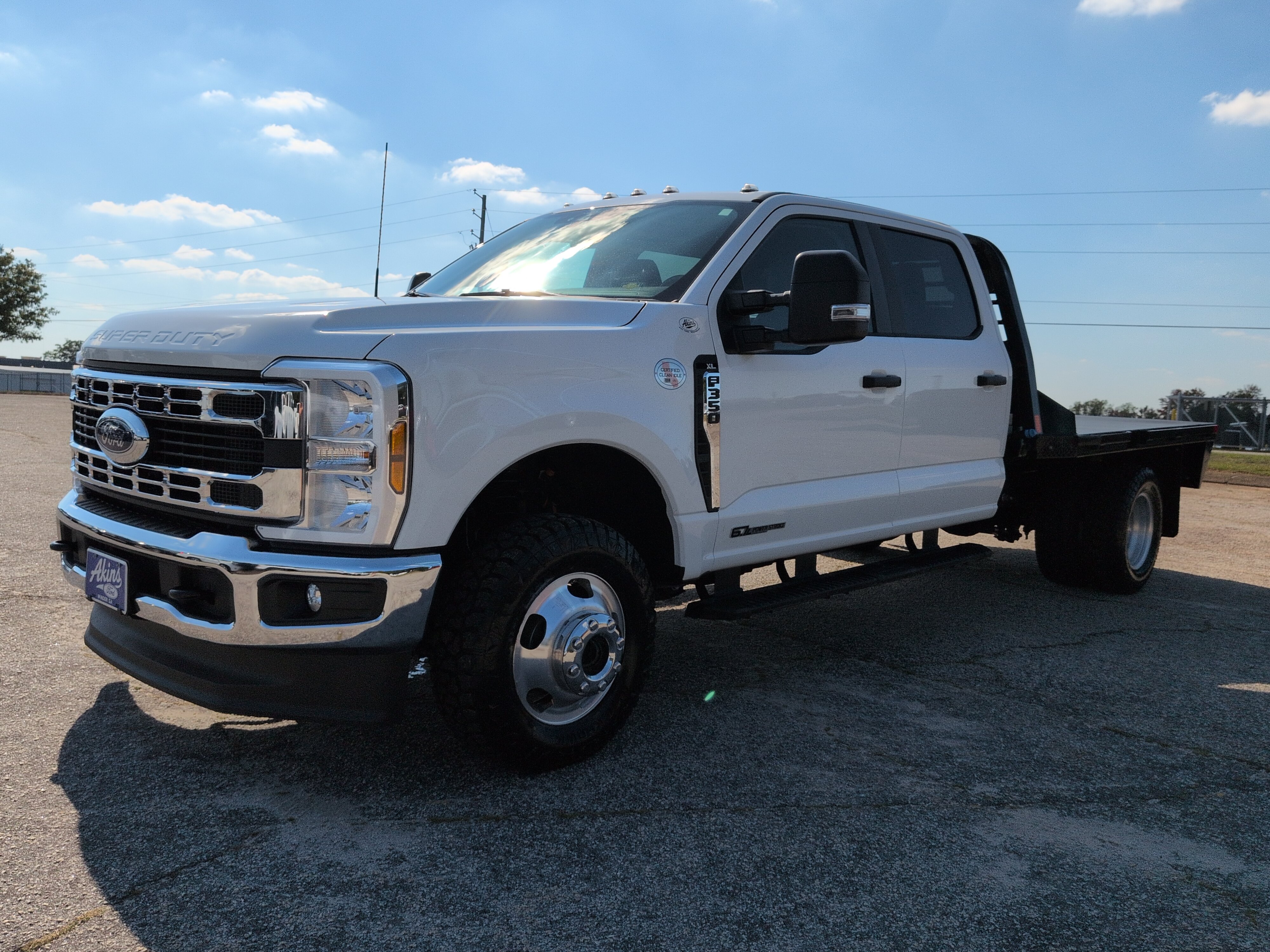 Certified 2025 Ford F350 XL w/ XL Chrome Package AWD/4WD image 6