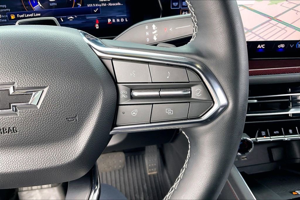 Used 2025 Chevrolet Traverse Z71 w/ Enhanced Driving Package AWD/4WD image 18