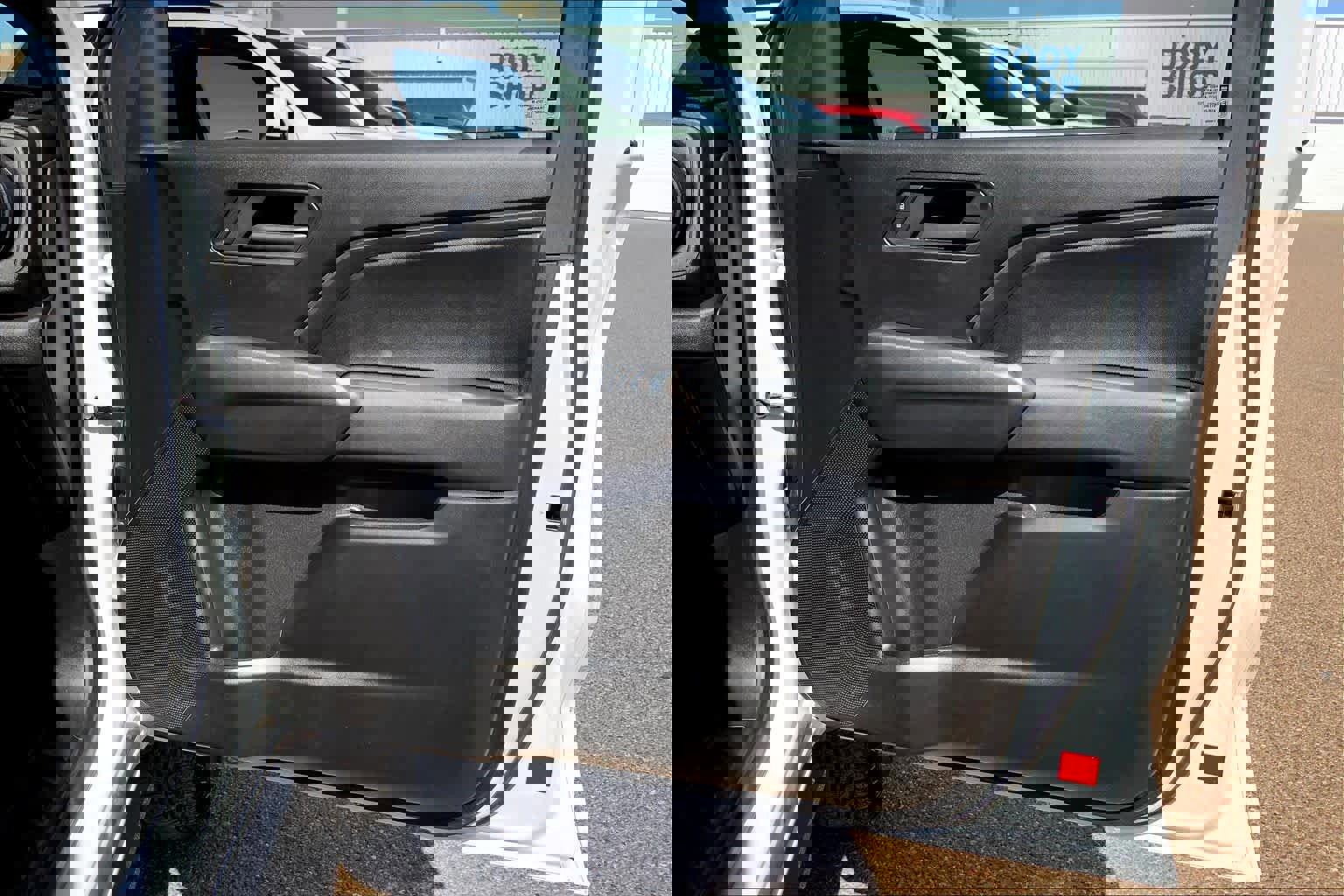 Used 2024 Chevrolet Colorado Trail Boss w/ Technology Package image 23