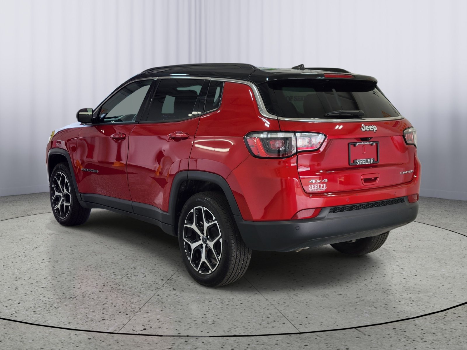Used 2025 Jeep Compass Limited AWD/4WD image 3