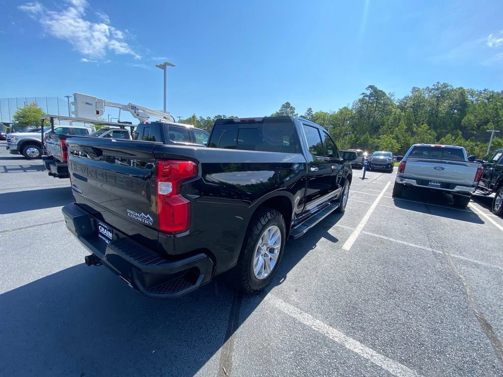 Used 2022 Chevrolet Silverado 1500 High Country w/ High Country Premium Package AWD/4WD image 7