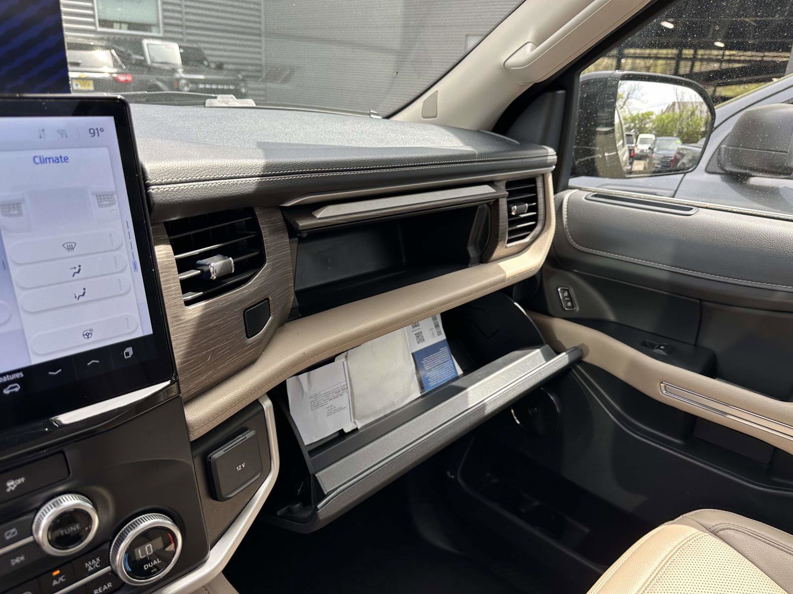 Certified 2024 Ford Expedition Max Limited AWD/4WD image 19