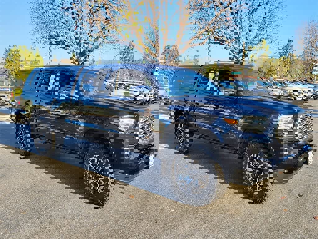 Used 2020 Toyota Tacoma TRD Sport image 8