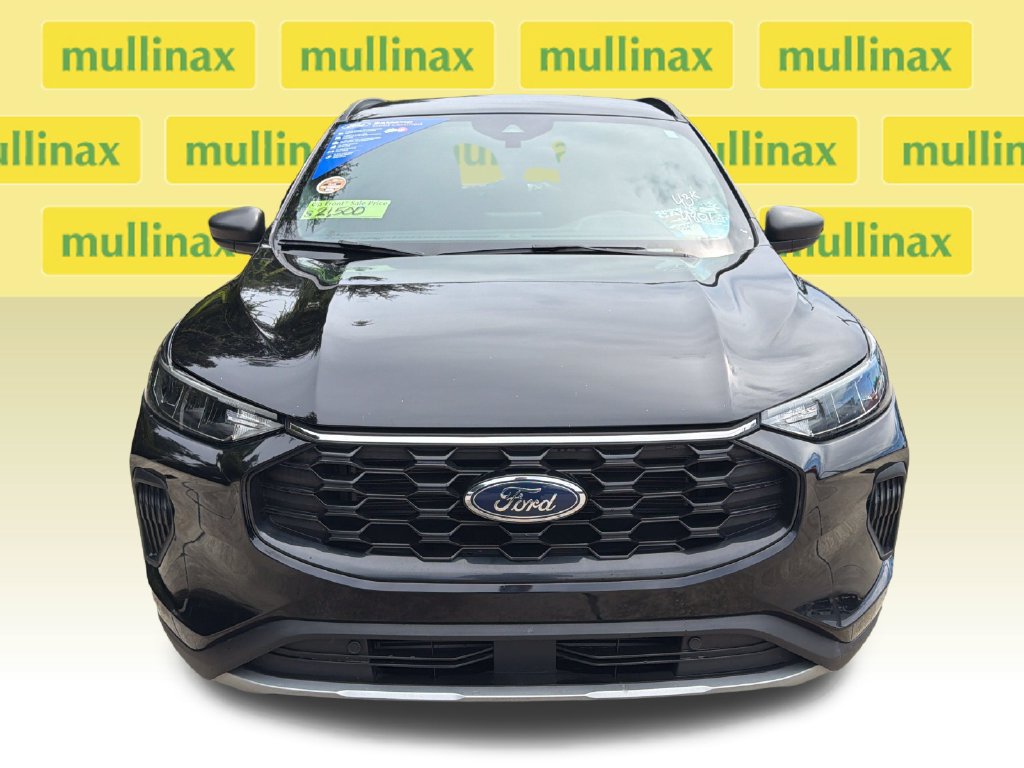 Certified 2025 Ford Escape ST-Line FWD image 15