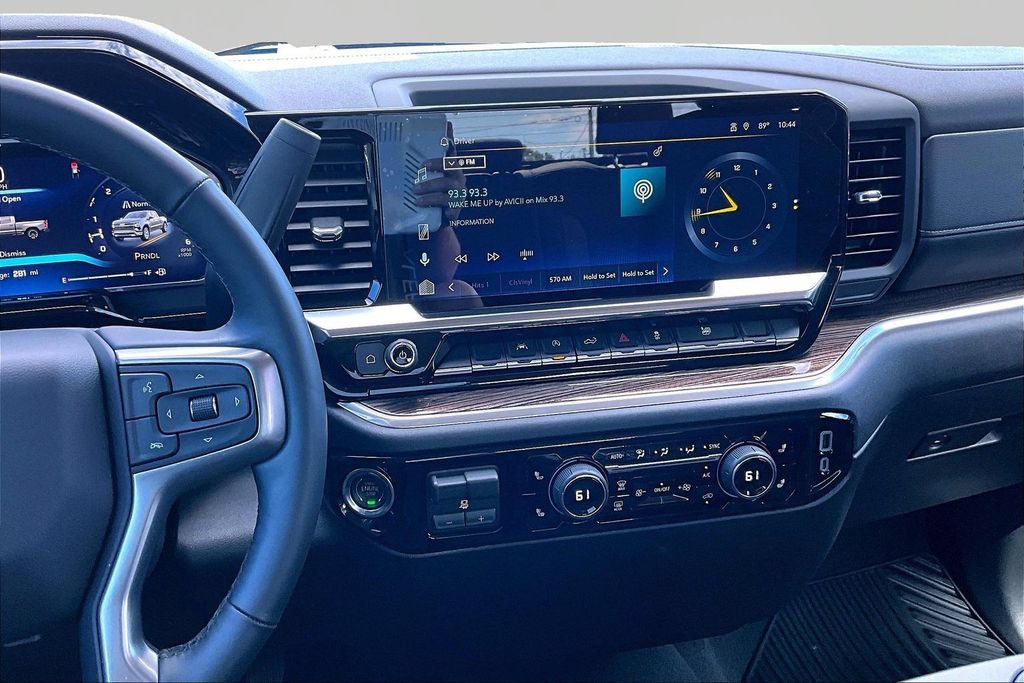 Used 2026 Chevrolet Silverado 1500 LT RWD image 6