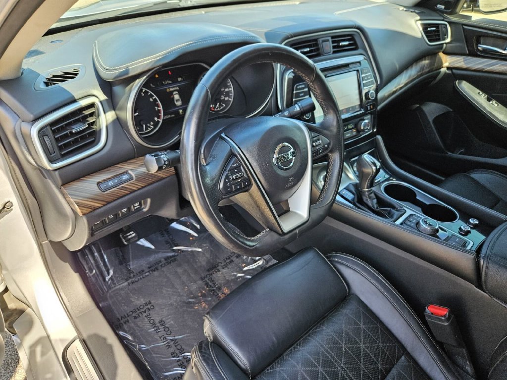 Used 2017 Nissan Maxima Platinum FWD image 16