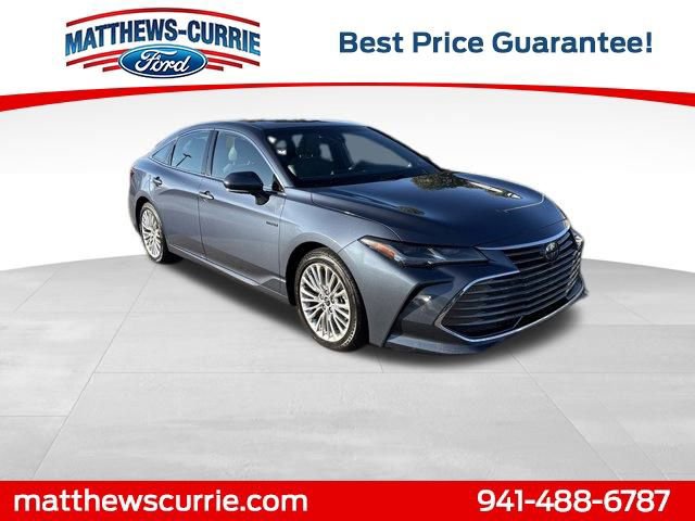 Used 2020 Toyota Avalon Limited image 6
