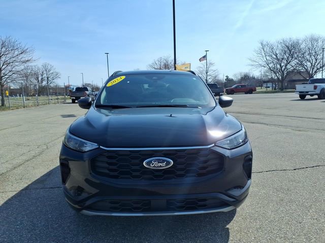 Certified 2024 Ford Escape ST-Line w/ Tech Pack #1 image 6