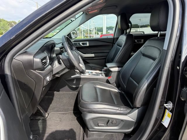 Certified 2021 Ford Explorer XLT w/ Equipment Group 202A AWD/4WD image 21