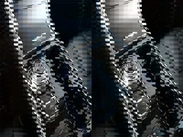 Certified 2020 Ford Edge Titanium w/ Equipment Group 301A image 17