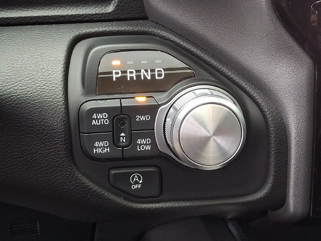 Used 2025 RAM 1500 Laramie w/ Sport Appearance Package AWD/4WD image 16
