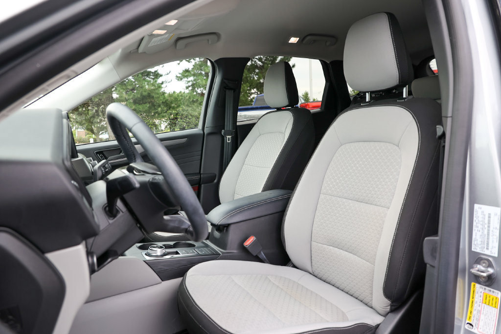 Certified 2023 Ford Escape Active AWD/4WD image 33