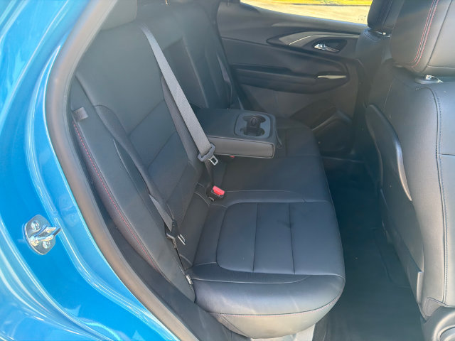 Used 2025 Chevrolet TrailBlazer RS w/ Convenience Package FWD image 17
