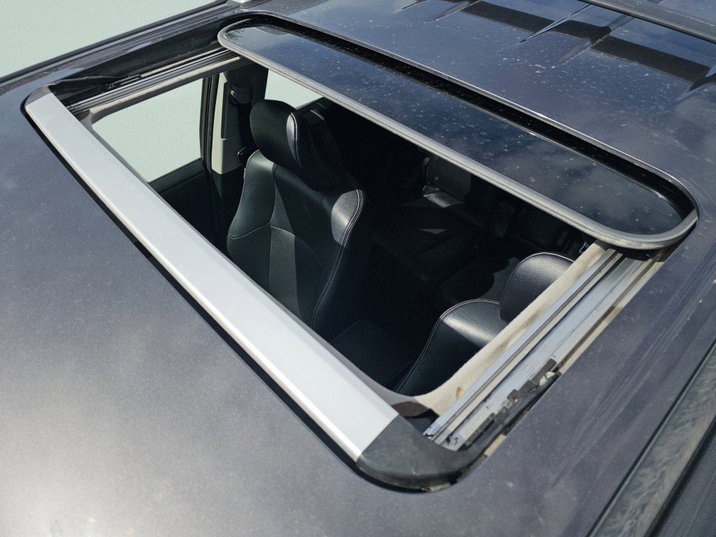 Used 2018 Toyota 4Runner Limited AWD/4WD image 8