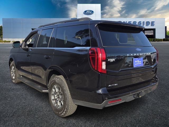 Certified 2025 Ford Expedition Active image 5