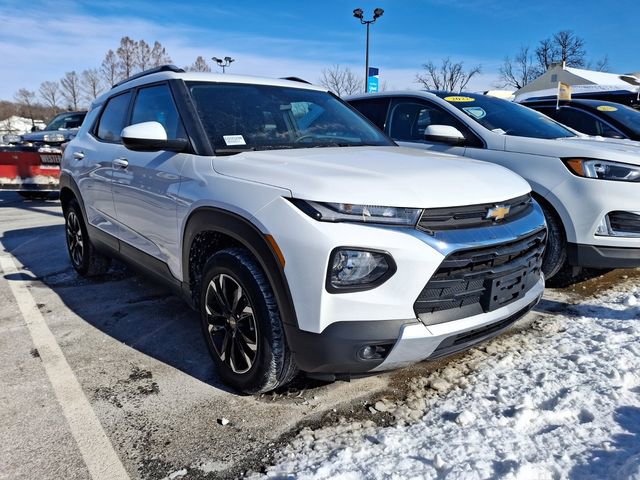 Used 2023 Chevrolet TrailBlazer LT image 1