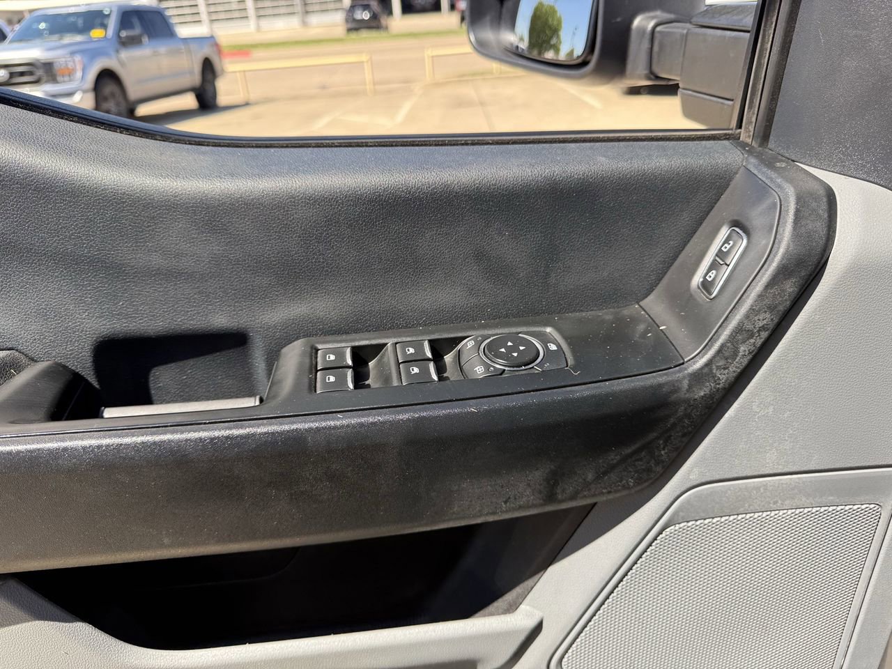 Certified 2025 Ford F250 XL w/ XL Chrome Package image 21