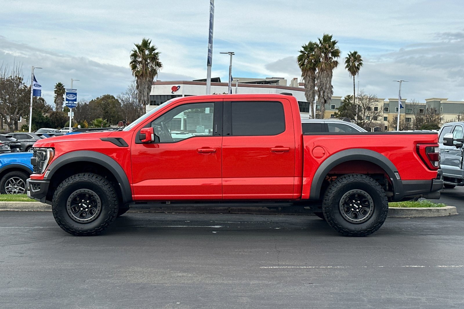 Certified 2022 Ford F150 Raptor w/ Equipment Group 801A High image 2