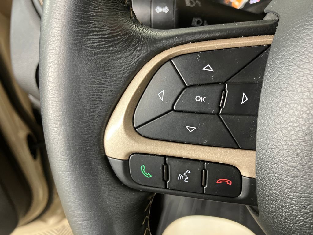 Used 2017 Jeep Renegade Trailhawk image 17