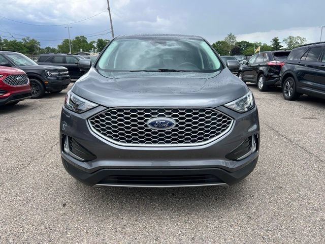 Certified 2023 Ford Edge SEL w/ Convenience Package AWD/4WD image 2