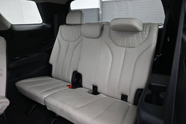 Used 2024 Hyundai Palisade Limited FWD image 29