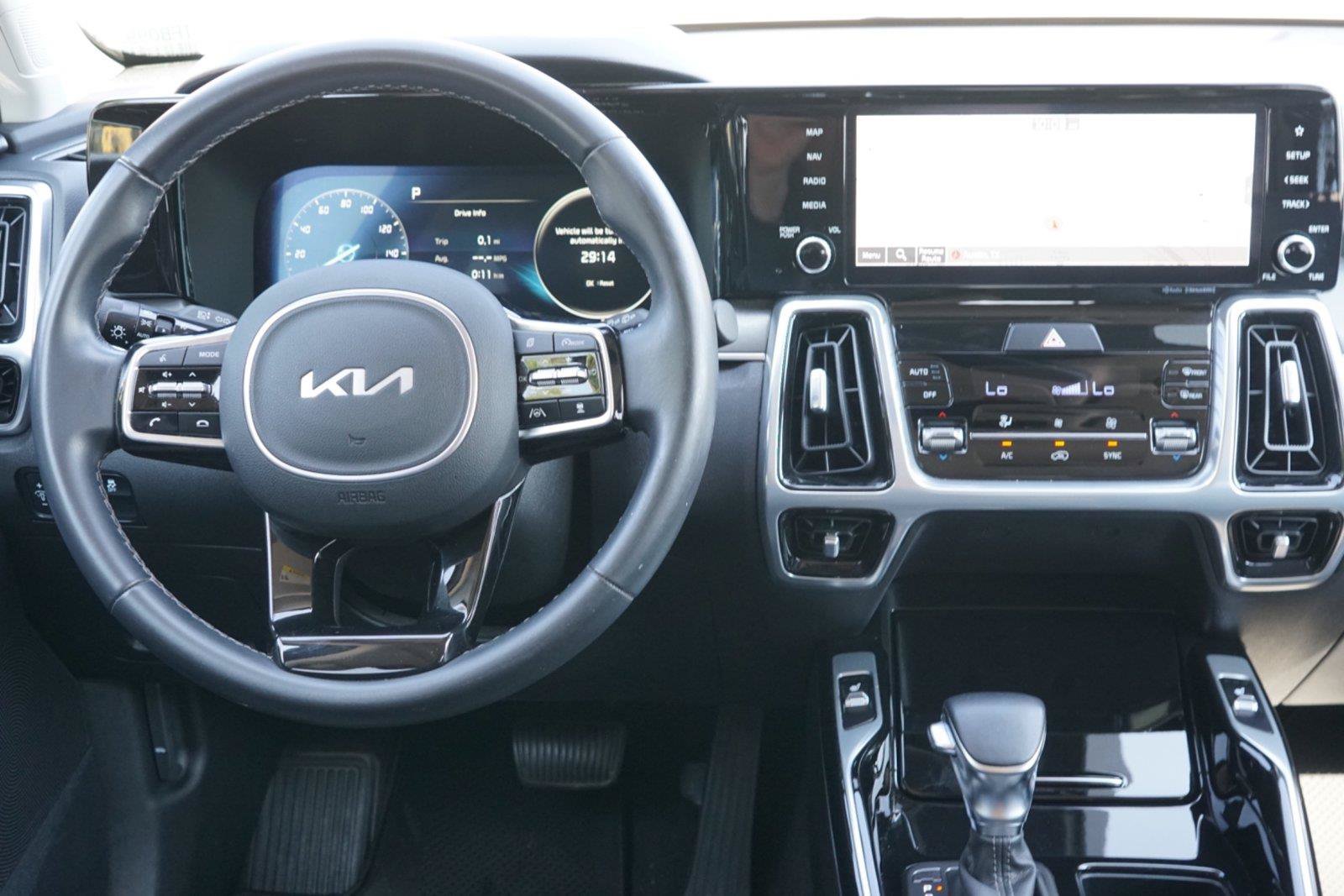 Used 2023 Kia Sorento SX AWD/4WD image 24