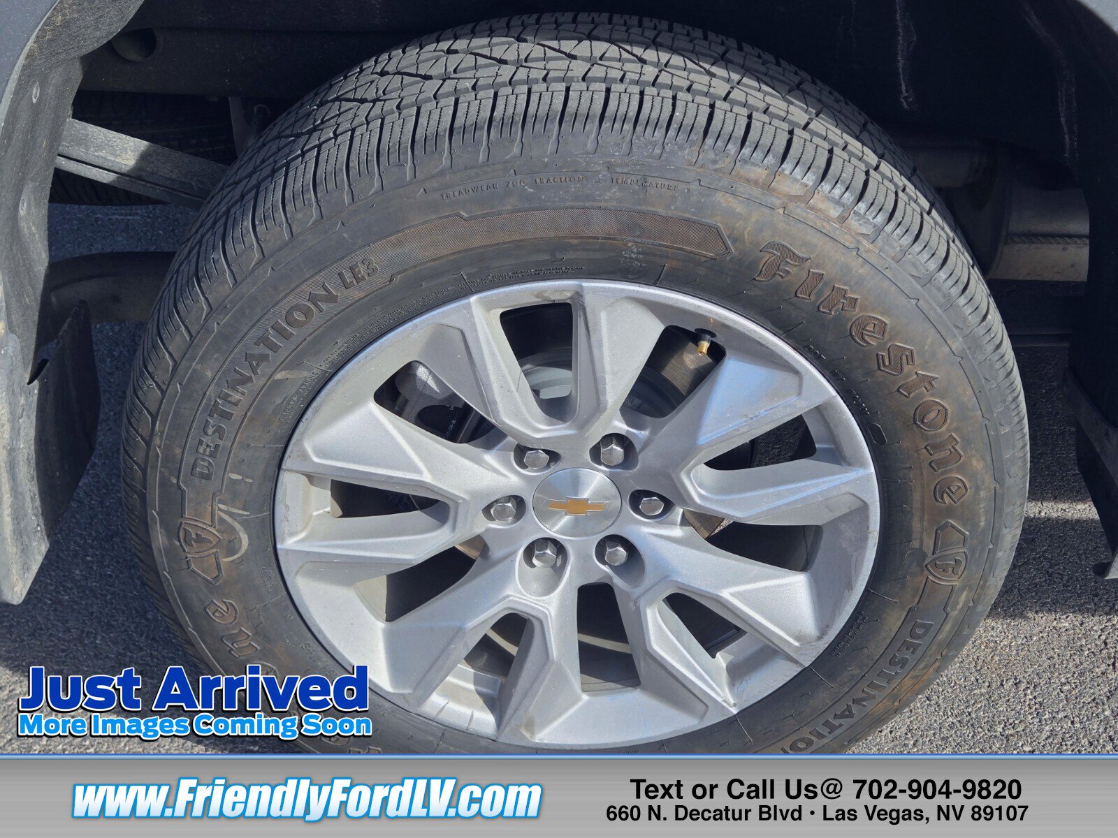 Used 2025 Chevrolet Silverado 1500 Custom image 4