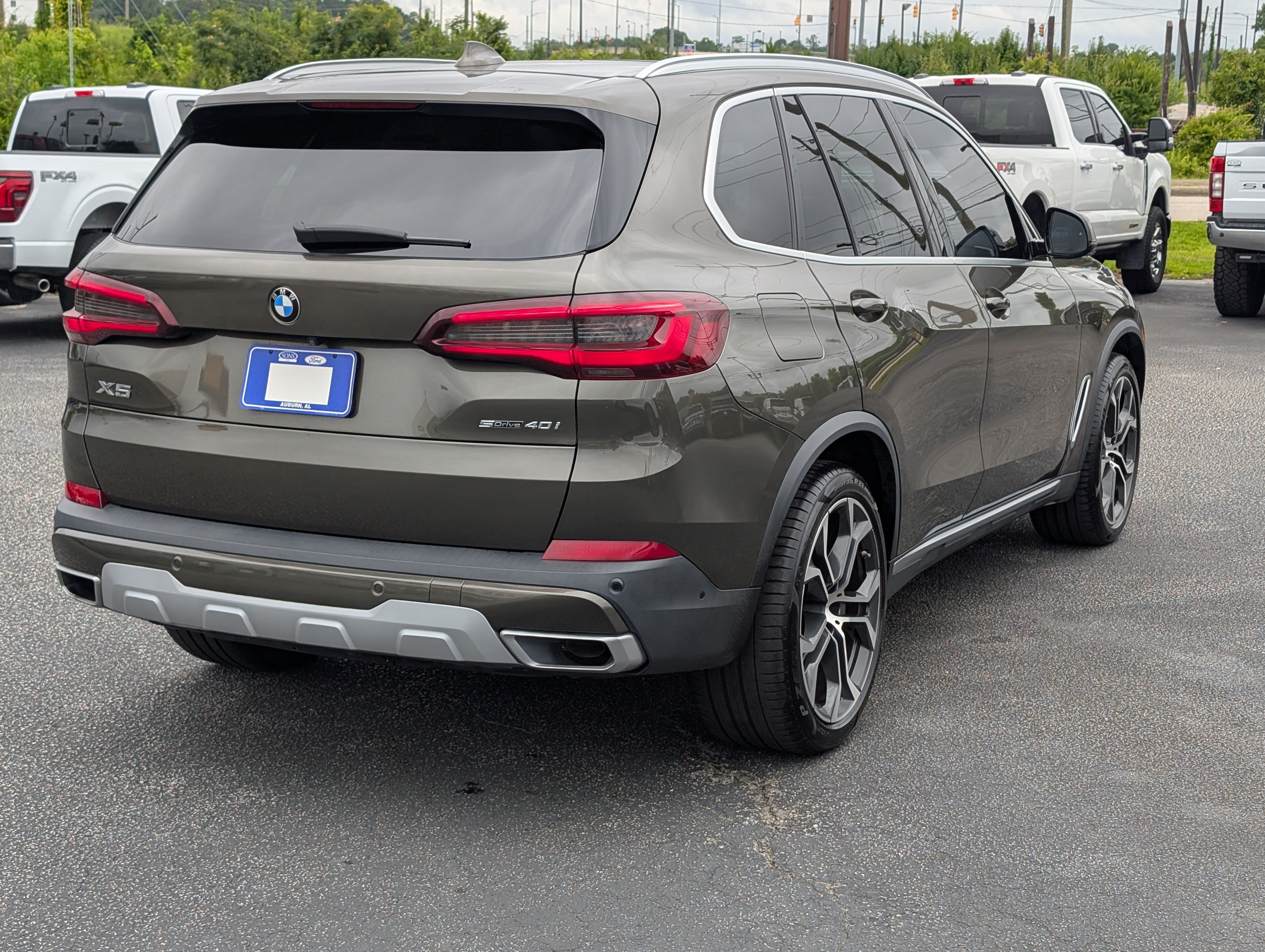 Used 2022 BMW X5 sDrive40i w/ Premium Package RWD image 9