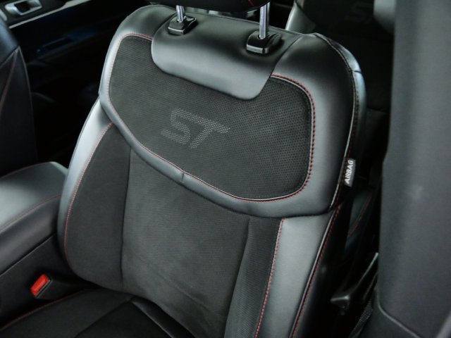 Certified 2025 Ford Explorer ST AWD/4WD image 19