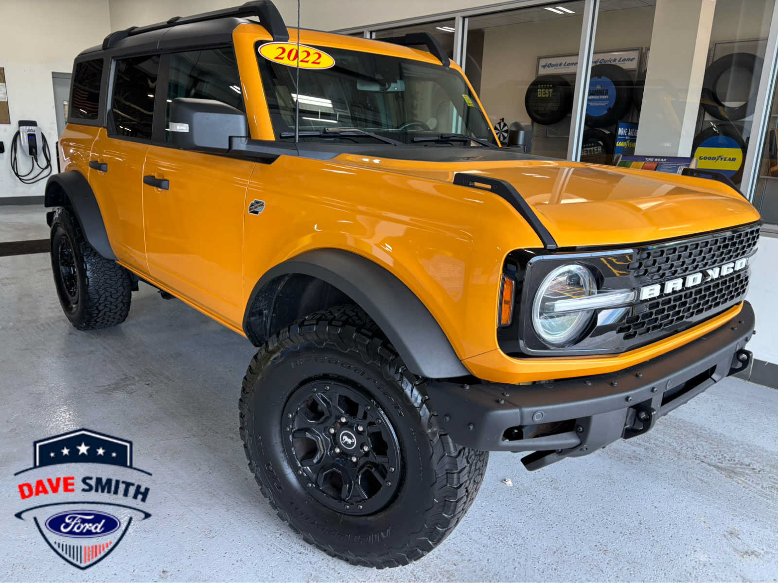 Certified 2022 Ford Bronco Wildtrak AWD/4WD image 1
