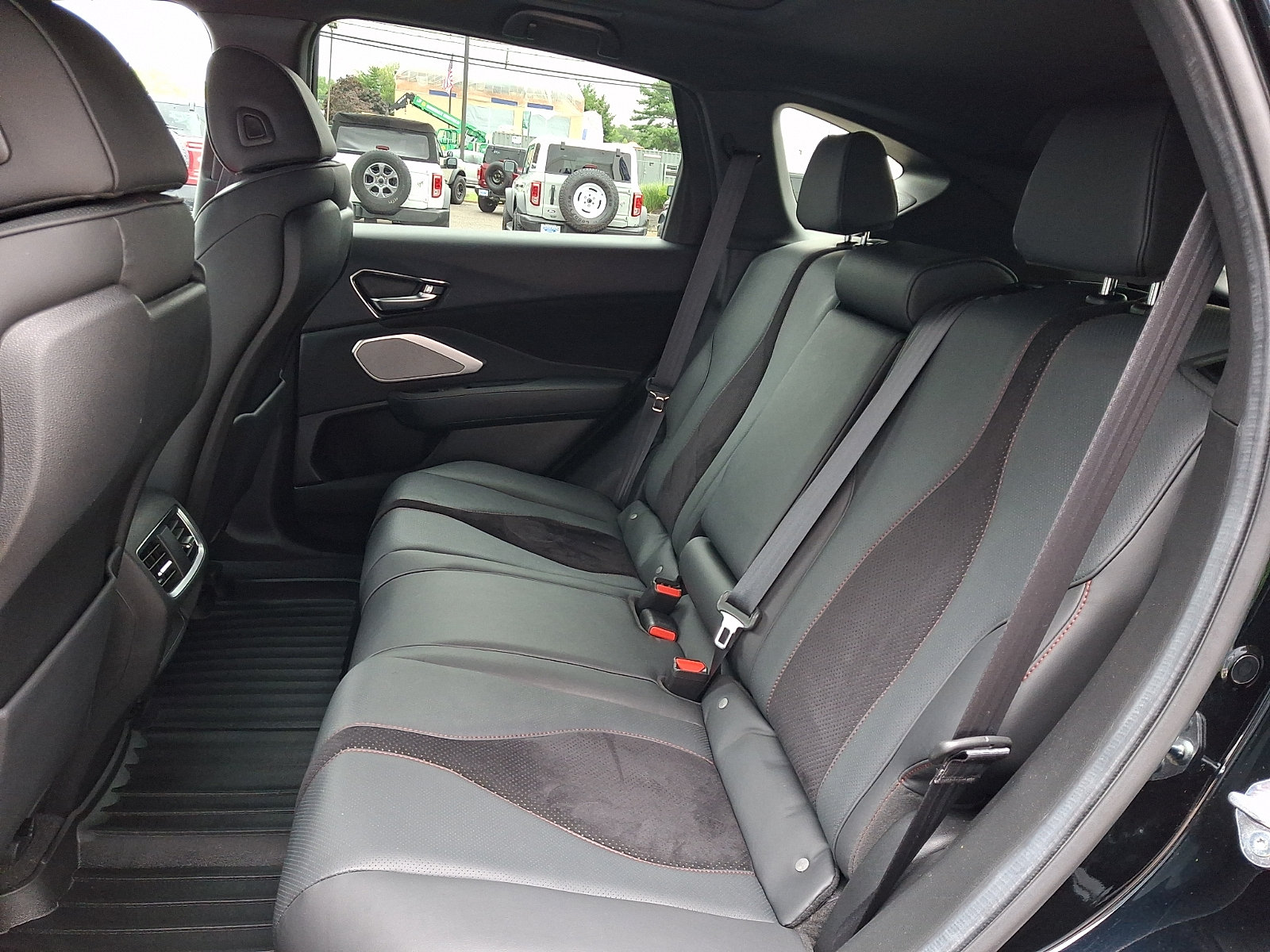 Used 2022 Acura RDX w/ Advance Package FWD image 11