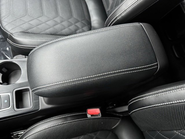 Certified 2023 Ford Escape Platinum w/ Premium Technology Package image 22