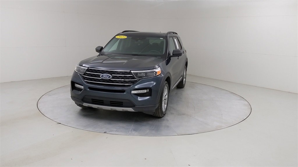 Certified 2023 Ford Explorer XLT w/ Equipment Group 202A image 10