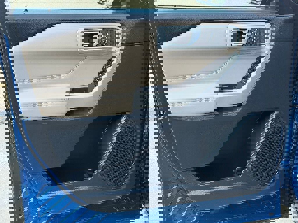 Certified 2023 Ford Explorer XLT w/ Equipment Group 202A image 19