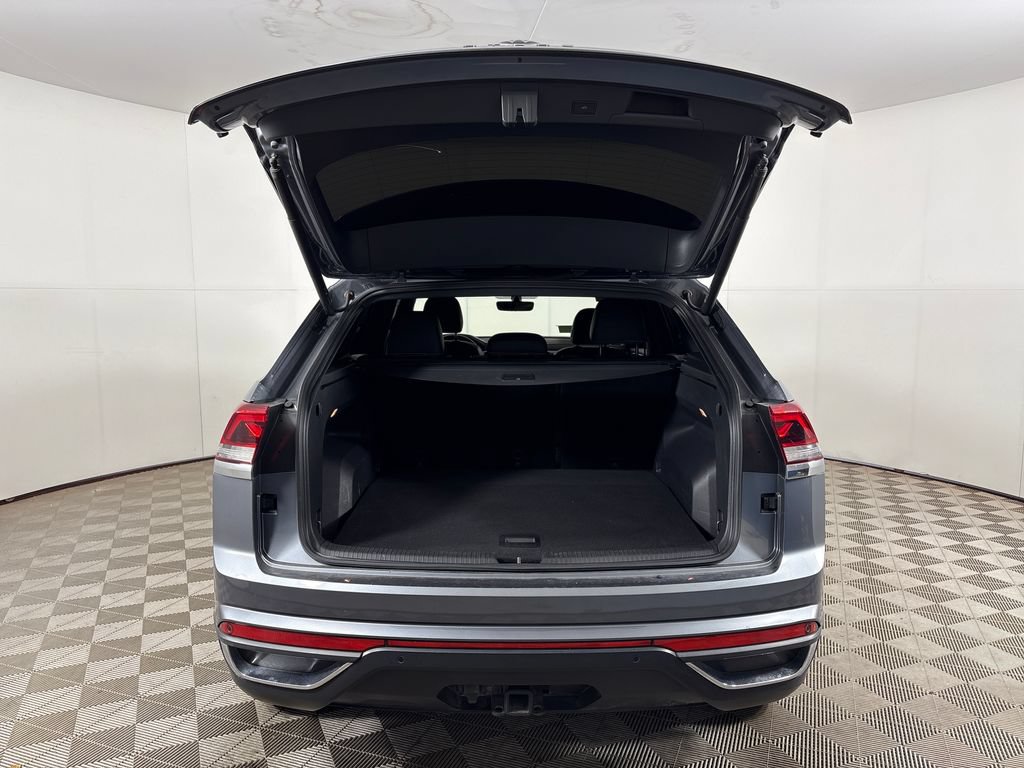 Used 2023 Volkswagen Atlas Cross Sport SE FWD image 22