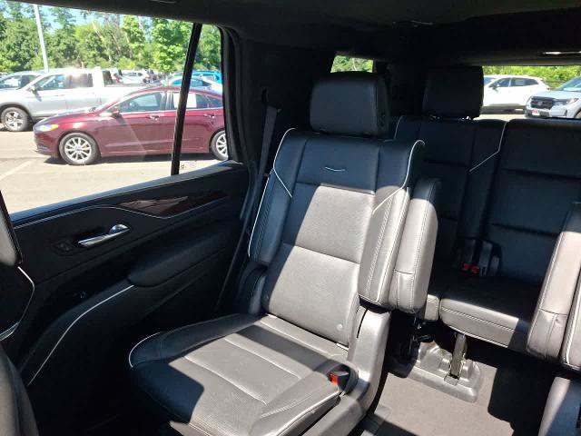Used 2021 Cadillac Escalade Premium Luxury w/ LPO, Radiant Package AWD/4WD image 12