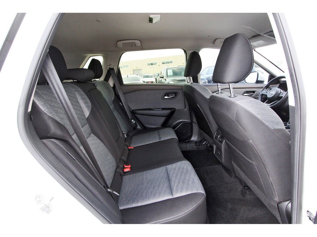 Used 2023 Nissan Rogue SV FWD image 10