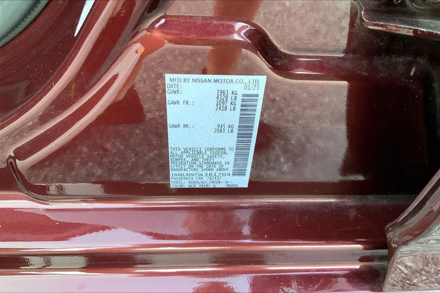 Used 2025 Nissan Altima 2.5 SV FWD image 29