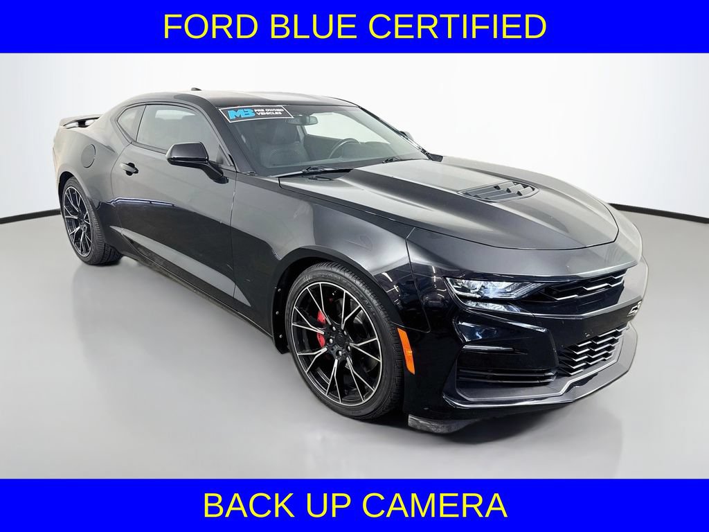 Used 2019 Chevrolet Camaro SS RWD image 4