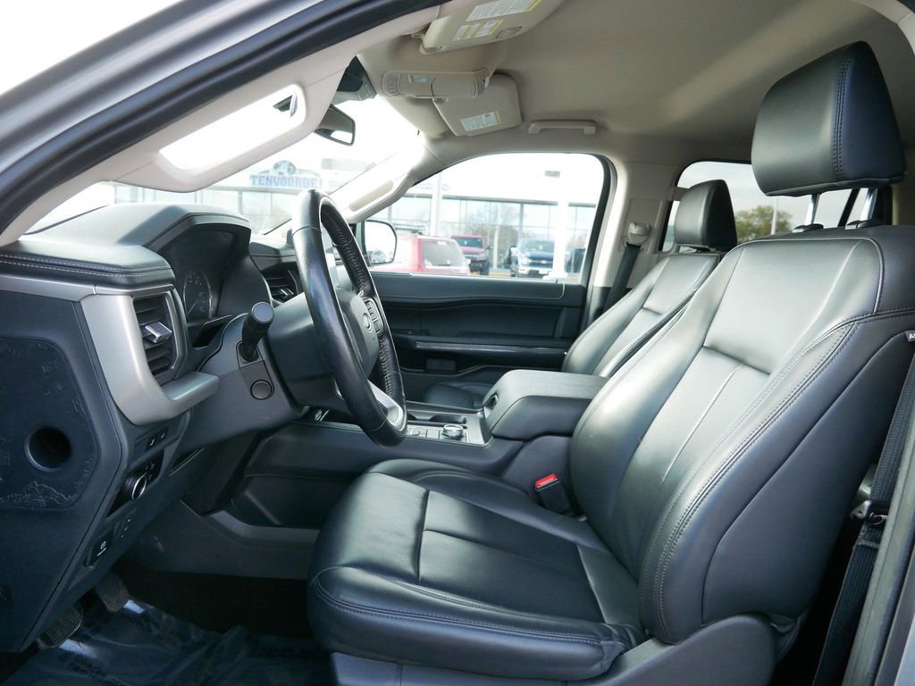 Certified 2023 Ford Expedition Max XLT image 7