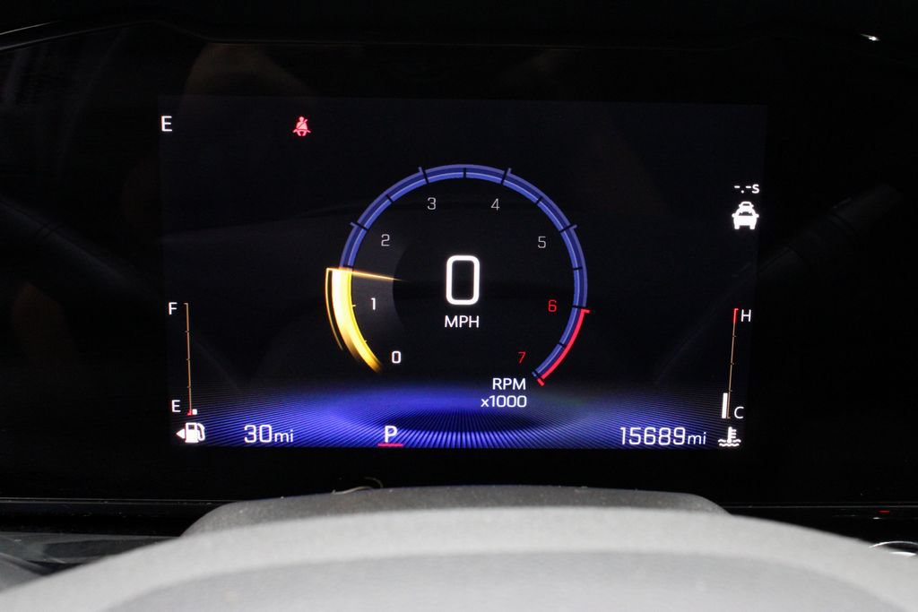 Used 2024 Chevrolet Trax RS FWD image 27