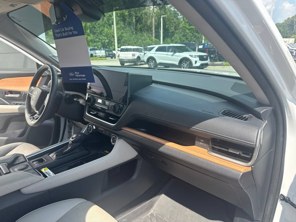 Used 2024 Toyota Grand Highlander FWD image 31