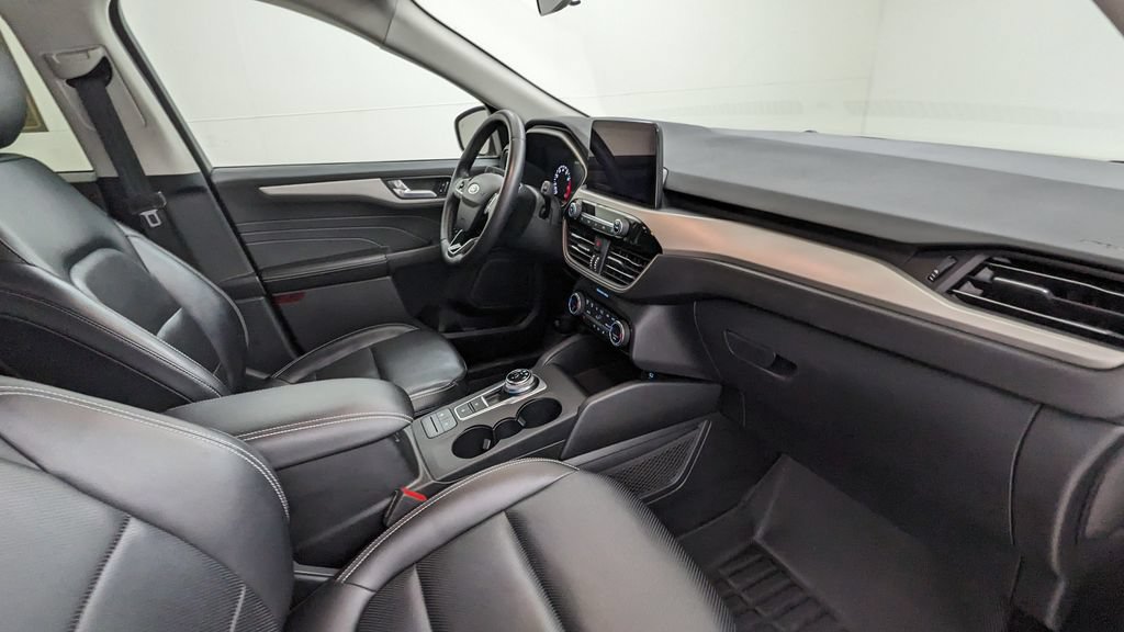 Certified 2021 Ford Escape SEL FWD image 39
