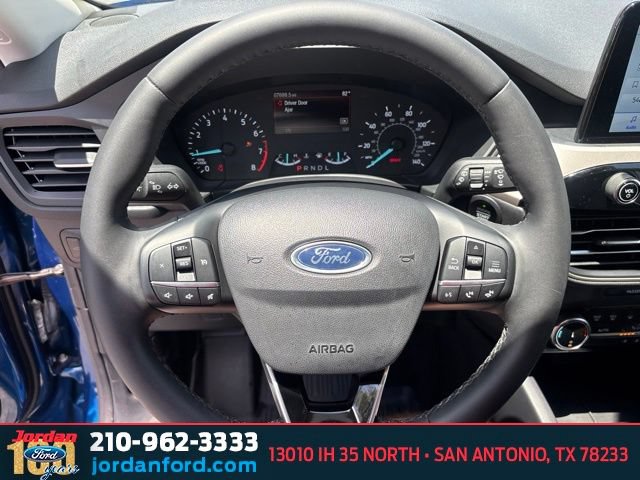 Certified 2022 Ford Escape SE w/ SE Sport Appearance Package FWD image 14